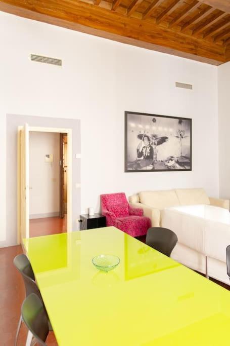 Elegant Apartment Near Piazza Della Signoria Florencia Exterior foto