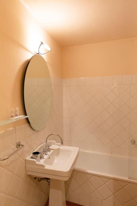 Elegant Apartment Near Piazza Della Signoria Florencia Exterior foto