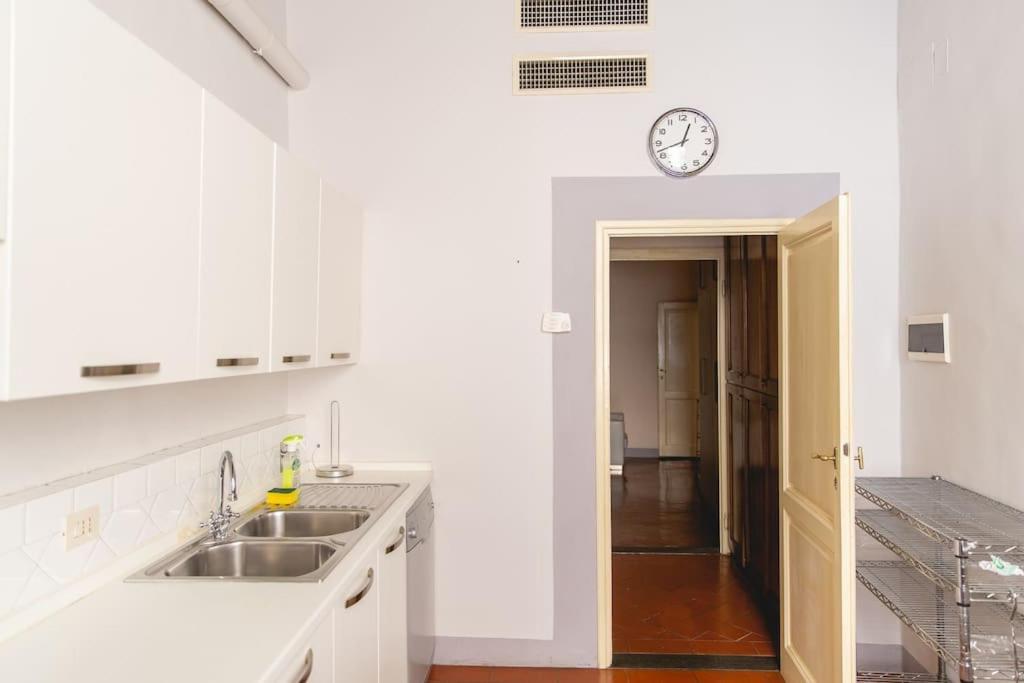Elegant Apartment Near Piazza Della Signoria Florencia Exterior foto